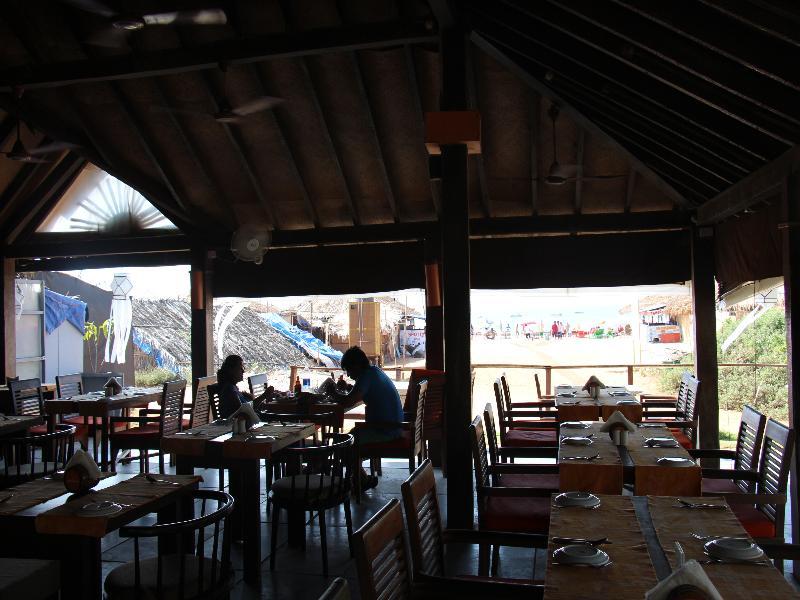 360° Beach Retreat Candolim Luaran gambar