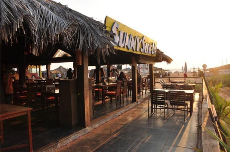 360° Beach Retreat Candolim Luaran gambar