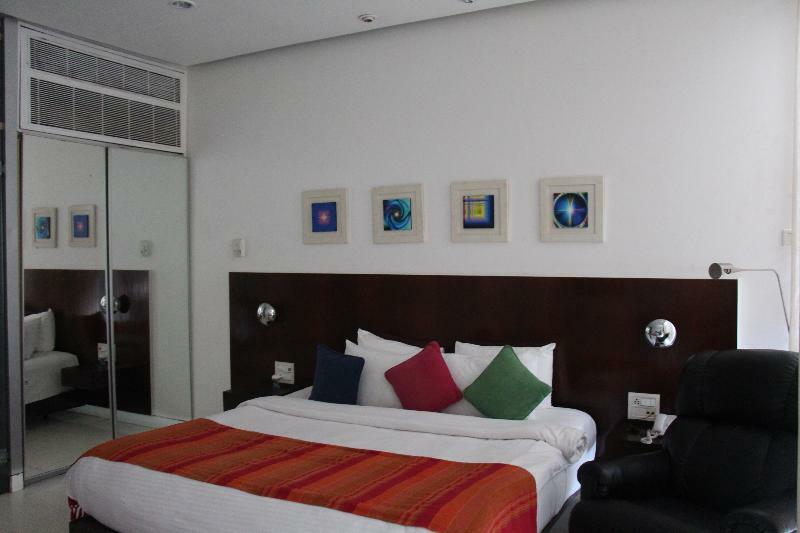 360° Beach Retreat Candolim Luaran gambar